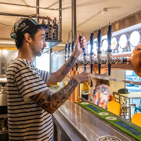 Ostello Bello Genova Hostel *