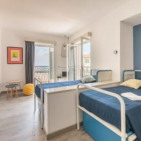 Ostello Bello Genova אכסניה