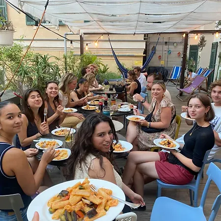 بيت شباب Ostello Bello Genova *